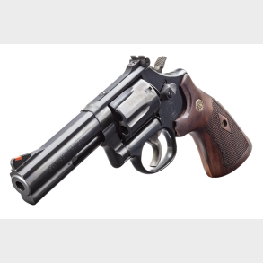 Smith & Wesson Classics Model 586 Magnum� 4